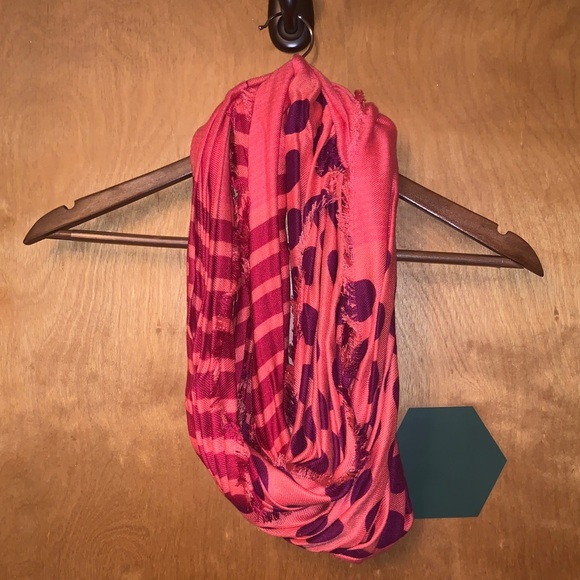 Infinity Scarf - Picture 2 of 4